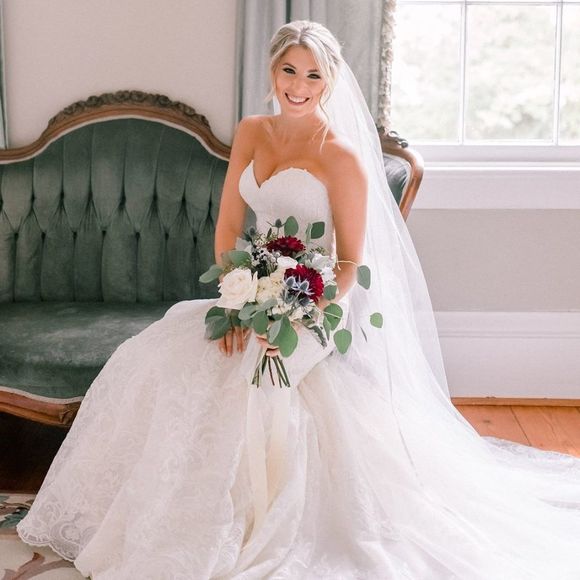 Meet your Posher, Dani - Picture 1 of 1